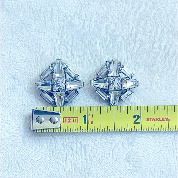 Vintage WEISS Earrings Mid Century Rhinestone Clip-on Baguette Formal Bride - Picture 7 of 8